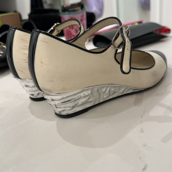 Chanel Mary Jane - Picture 3 of 4